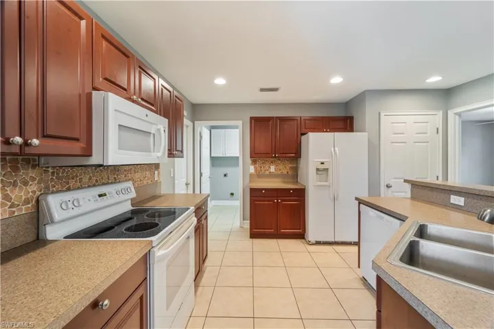 1301  Sunniland  BLVD, Lehigh Acres, FL 33971