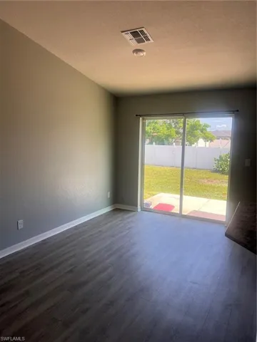 101 Nw 25th St, Cape Coral, Florida 33993