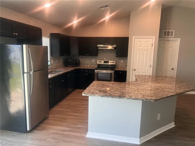 101 Nw 25th St, Cape Coral, Florida 33993