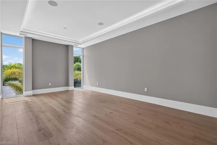 1165 8th St S #202, Naples, Florida 34102