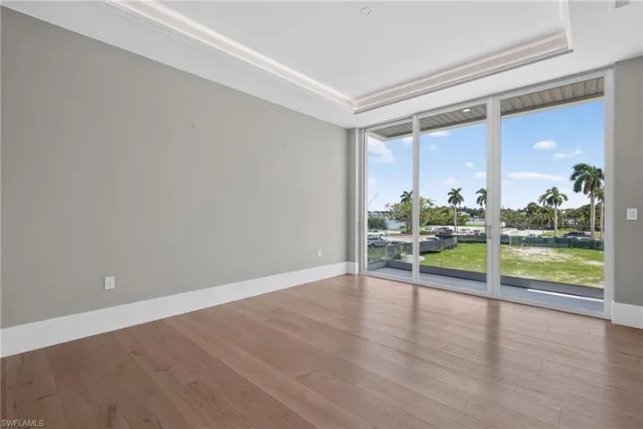 1165 8th St S #202, Naples, Florida 34102