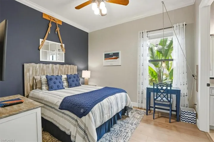 9523  Campanile  CIR, Naples, FL 34114