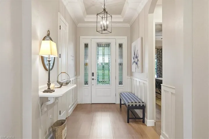 9523  Campanile  CIR, Naples, FL 34114