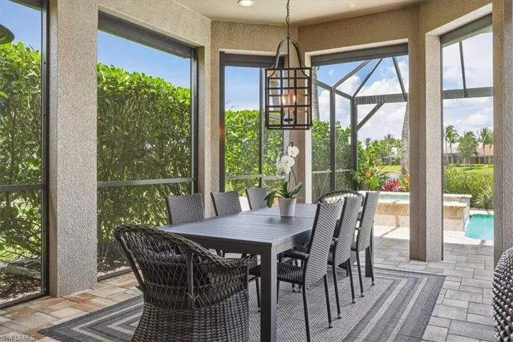 9523  Campanile  CIR, Naples, FL 34114