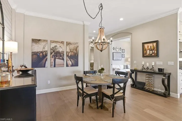 9523  Campanile  CIR, Naples, FL 34114