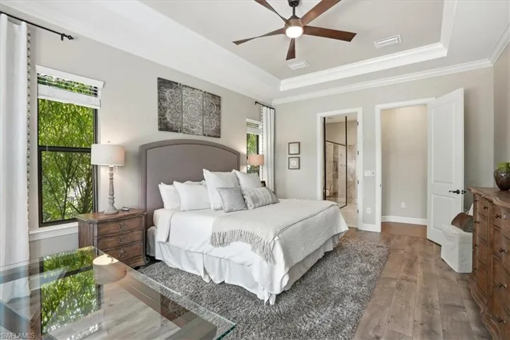 9523  Campanile  CIR, Naples, FL 34114