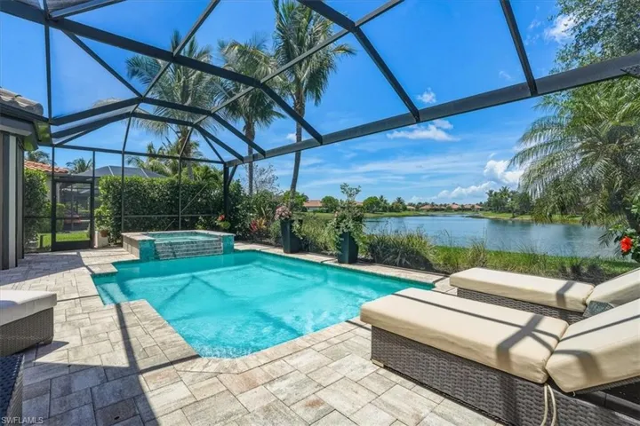 9523  Campanile  CIR, Naples, FL 34114