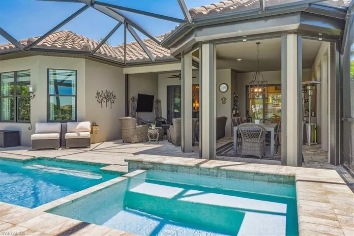 9523  Campanile  CIR, Naples, FL 34114