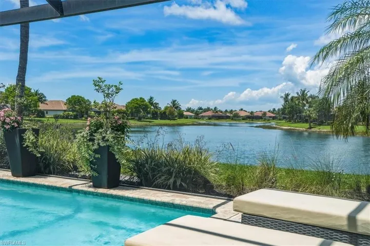 9523  Campanile  CIR, Naples, FL 34114