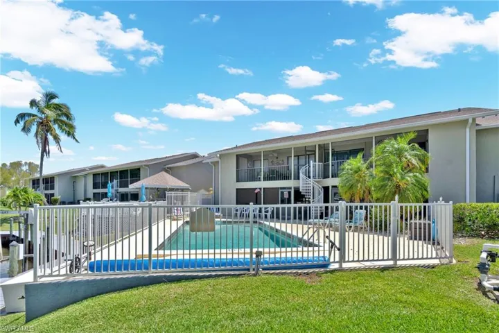 4708 Sw 8th Pl 203, Cape Coral, Florida 33914