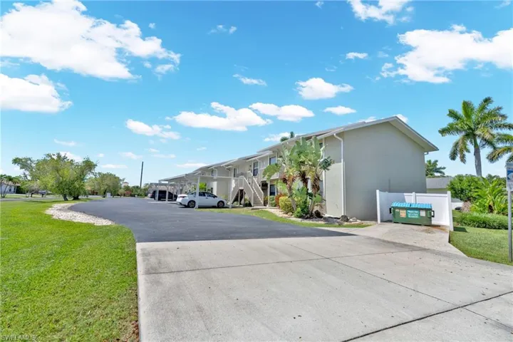 4708 Sw 8th Pl 203, Cape Coral, Florida 33914