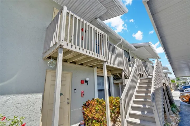 4708 SW 8th  PL, Cape Coral, FL 33914
