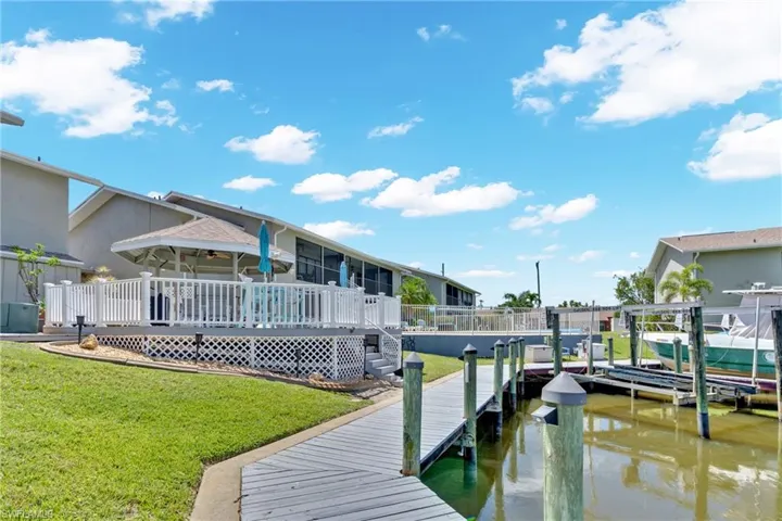4708 Sw 8th Pl 203, Cape Coral, Florida 33914
