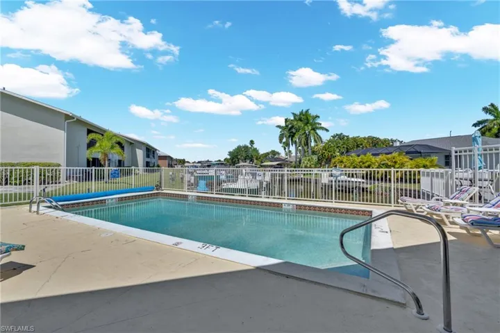 4708 Sw 8th Pl 203, Cape Coral, Florida 33914