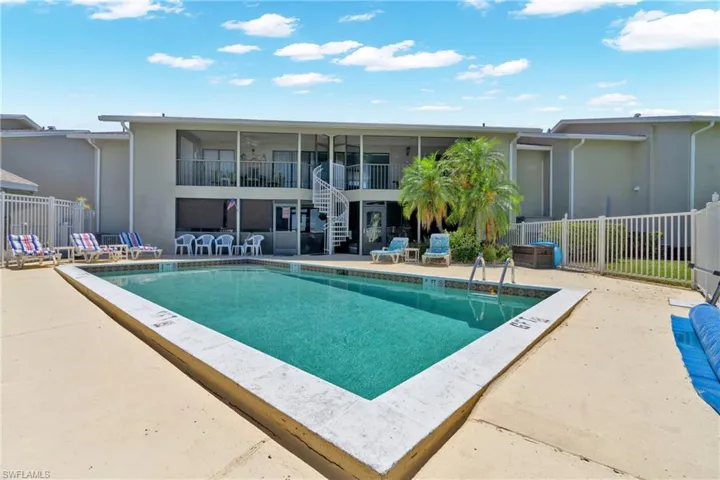 4708 Sw 8th Pl 203, Cape Coral, Florida 33914