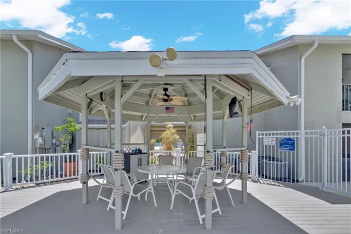 4708 Sw 8th Pl 203, Cape Coral, Florida 33914