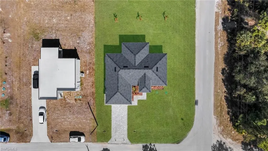 Aerial view of property and surrounding area