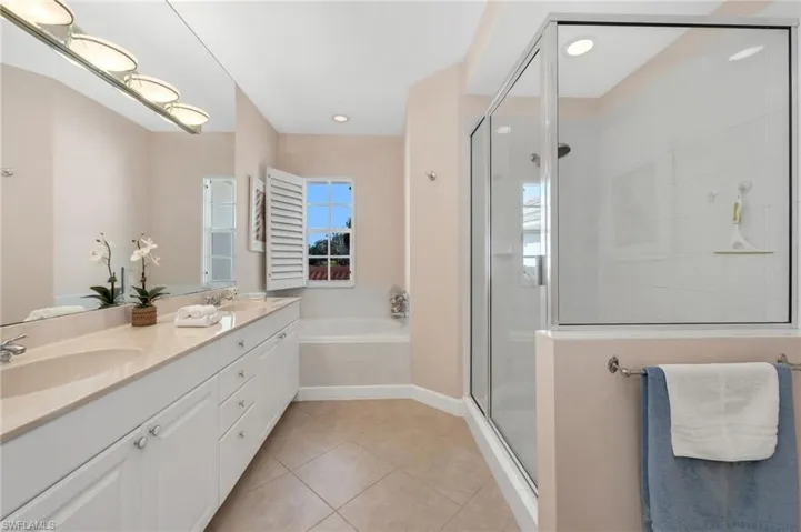 26914 Montego Pointe Ct 201, Bonita Springs, Florida 34134