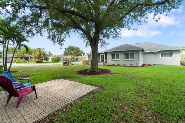 3220  Citron  DR, Naples, FL 34120
