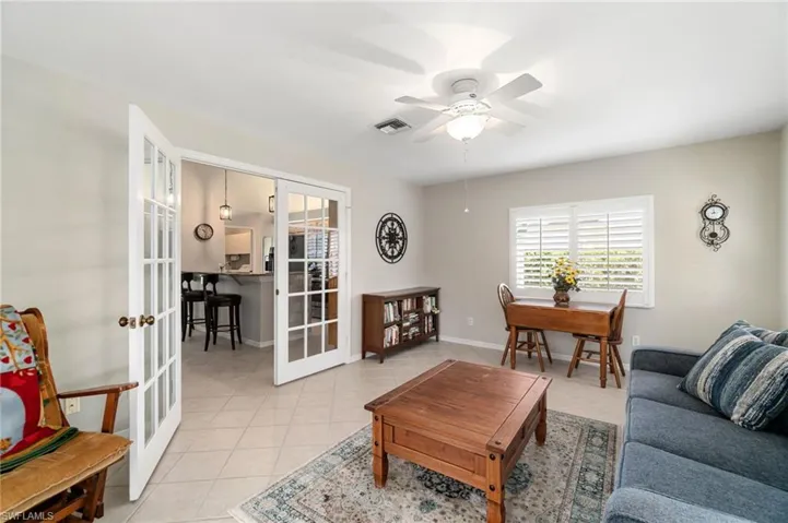 Den/Bonus Room