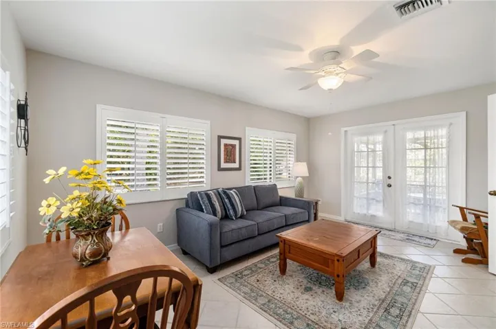 Den/Bonus Room