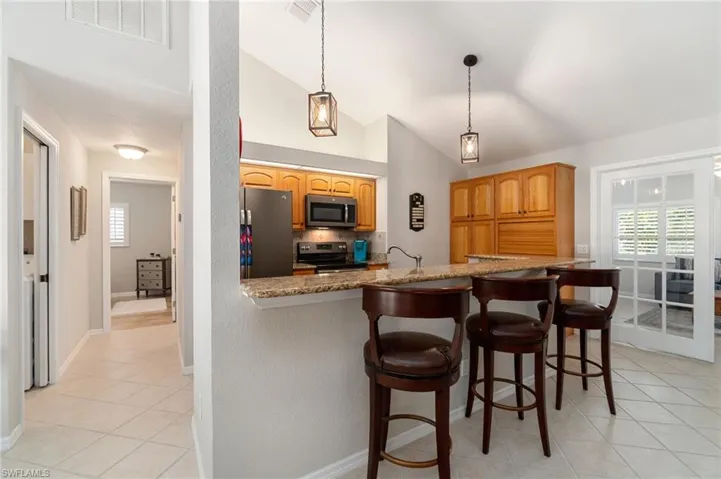 3220  Citron  DR, Naples, FL 34120