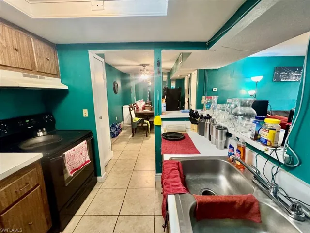 3706 Broadway 12, Fort Myers, Florida 33901