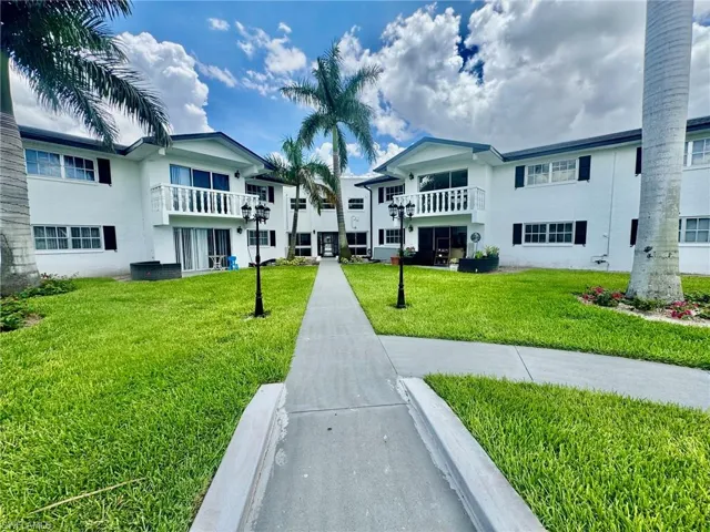 3706 Broadway 12, Fort Myers, Florida 33901