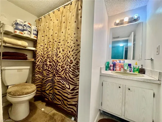 3706 Broadway 12, Fort Myers, Florida 33901