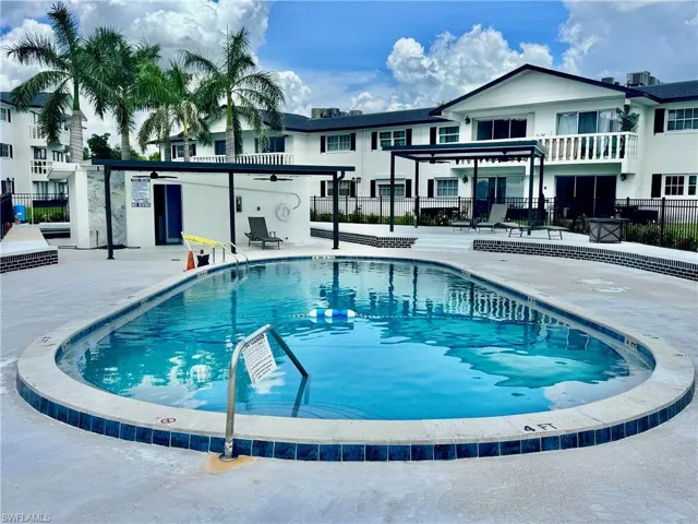 3706 Broadway 12, Fort Myers, Florida 33901