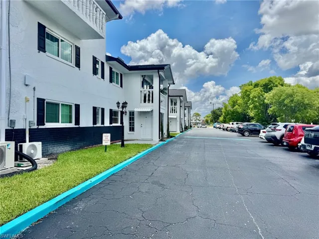 3706 Broadway 12, Fort Myers, Florida 33901