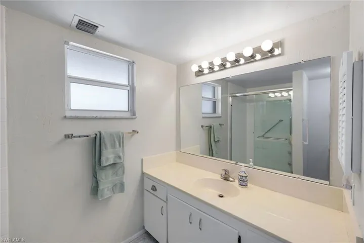 6102 Augusta Dr 307, Fort Myers, Florida 33907