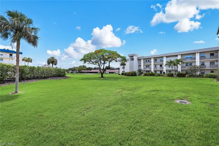 6102 Augusta Dr 307, Fort Myers, Florida 33907