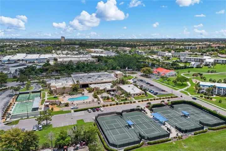 6102 Augusta Dr 307, Fort Myers, Florida 33907
