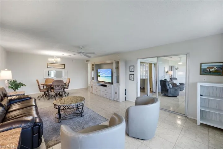6102 Augusta Dr 307, Fort Myers, Florida 33907
