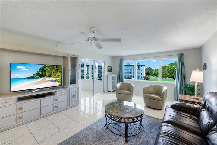 6102 Augusta Dr 307, Fort Myers, Florida 33907