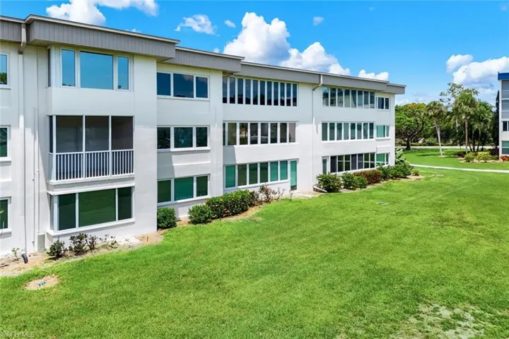 6102 Augusta Dr 307, Fort Myers, Florida 33907