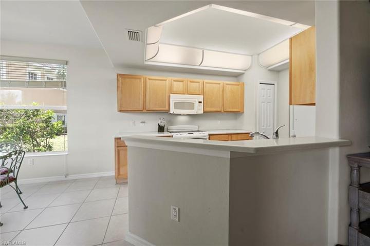 2668 Sommervielle LOOP # 802, CAPE CORAL FL 33991