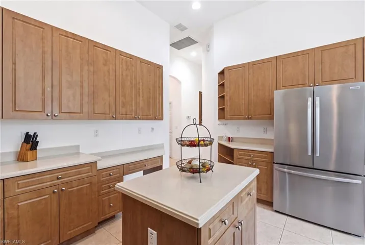 390 12th Ave Nw, Naples, Florida 34120