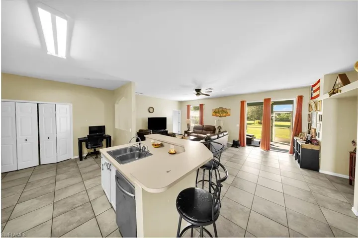 14090 Roof St, Fort Myers, Florida 33905