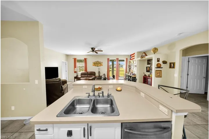 14090 Roof St, Fort Myers, Florida 33905