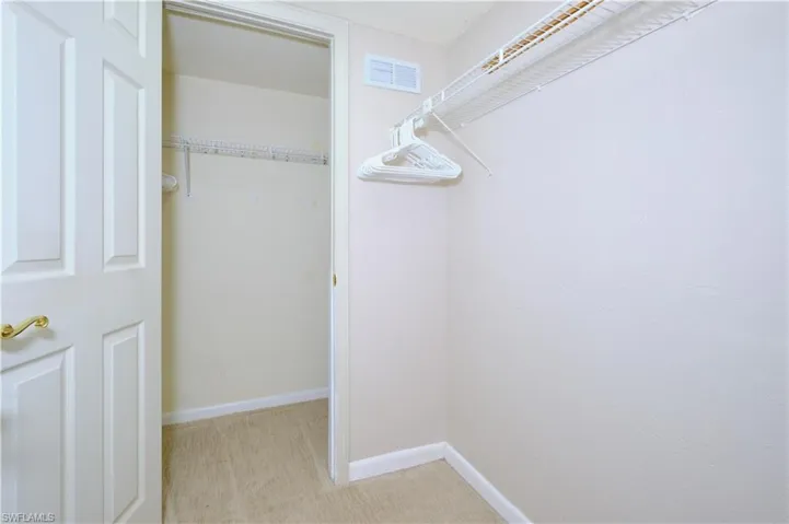 Walk in closet