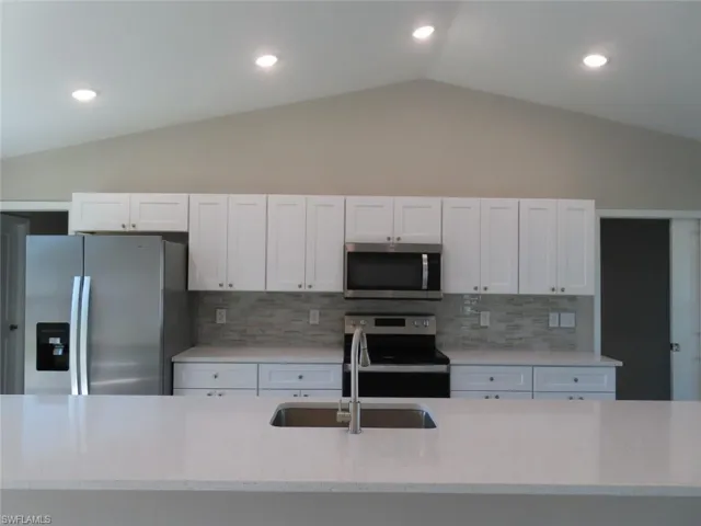 3048 NW 3rd  AVE, Cape Coral, FL 33993