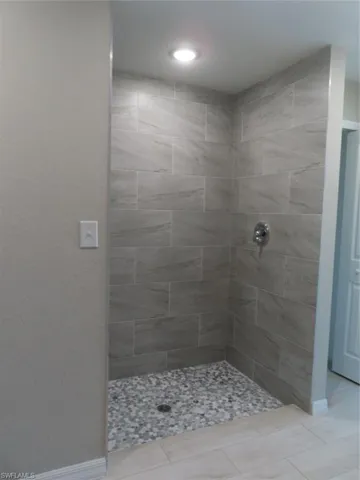 3048 NW 3rd  AVE, Cape Coral, FL 33993