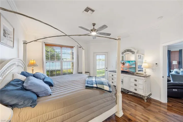 3300 W Crown Pointe  BLVD, Naples, FL 34112