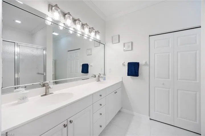 3300 W Crown Pointe  BLVD, Naples, FL 34112