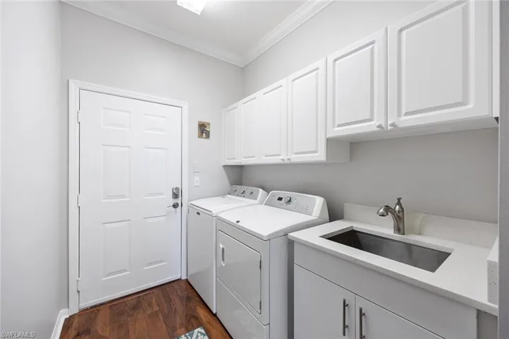 3300 W Crown Pointe  BLVD, Naples, FL 34112