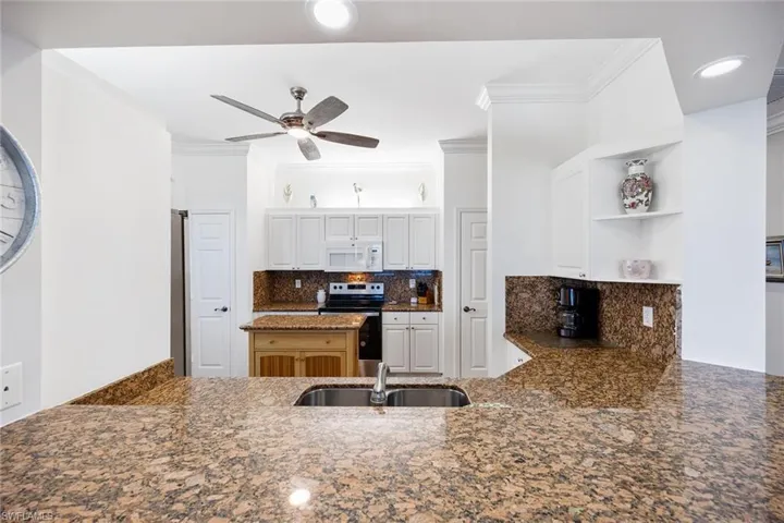 3300 W Crown Pointe  BLVD, Naples, FL 34112