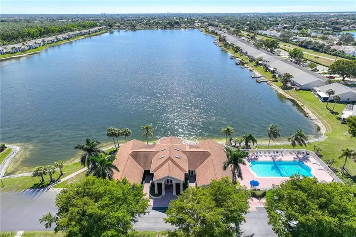 3300 W Crown Pointe  BLVD, Naples, FL 34112