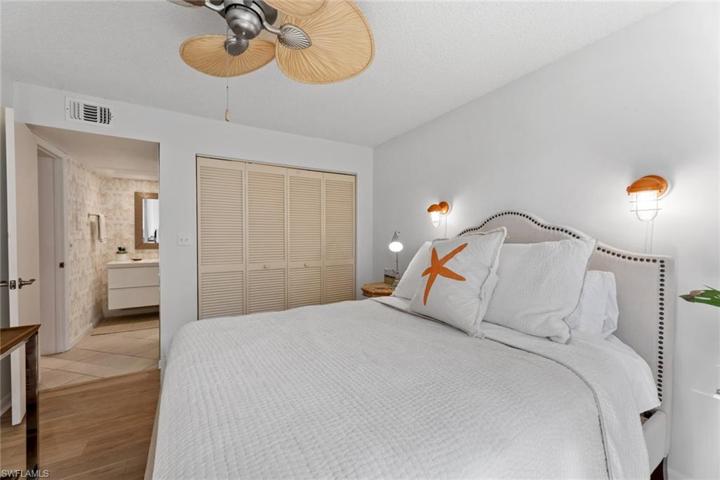 263 Candycane LN # 7, NAPLES FL 34112